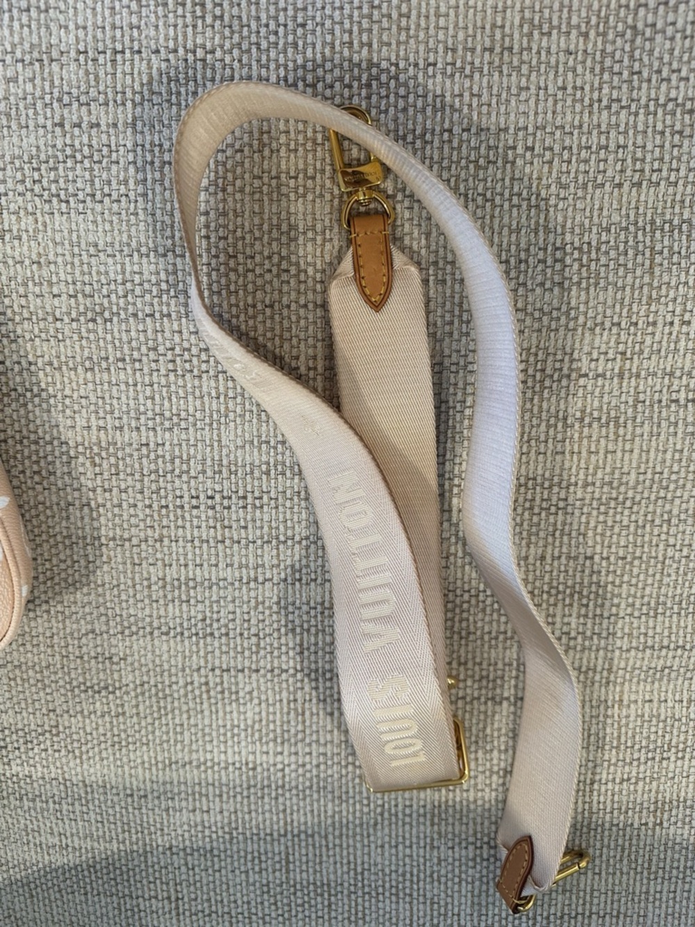 Louis Vuitton Multi Pochette Accessoires bag from the "By the Pool" Collection - Picture 14 of 14